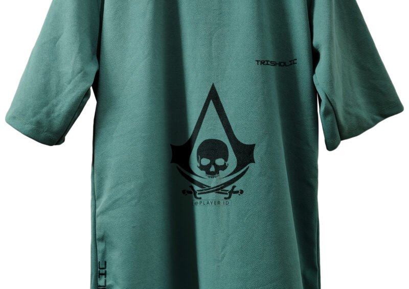 Trisholic Hidden Blade Assassin’s Creed oversized t-shirt with minimalist white and red artwork.