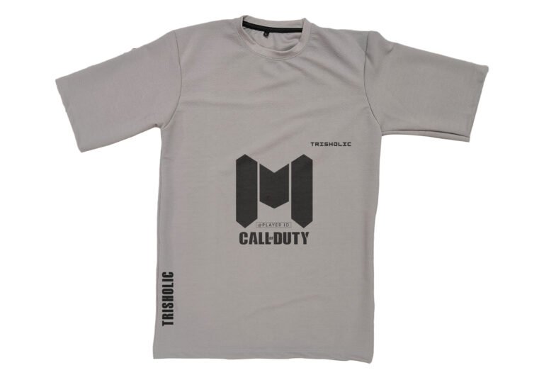 "Dusty grey oversized t-shirt with COD-themed graphic print"