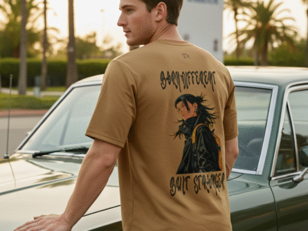 Side view baggy streetwear tee